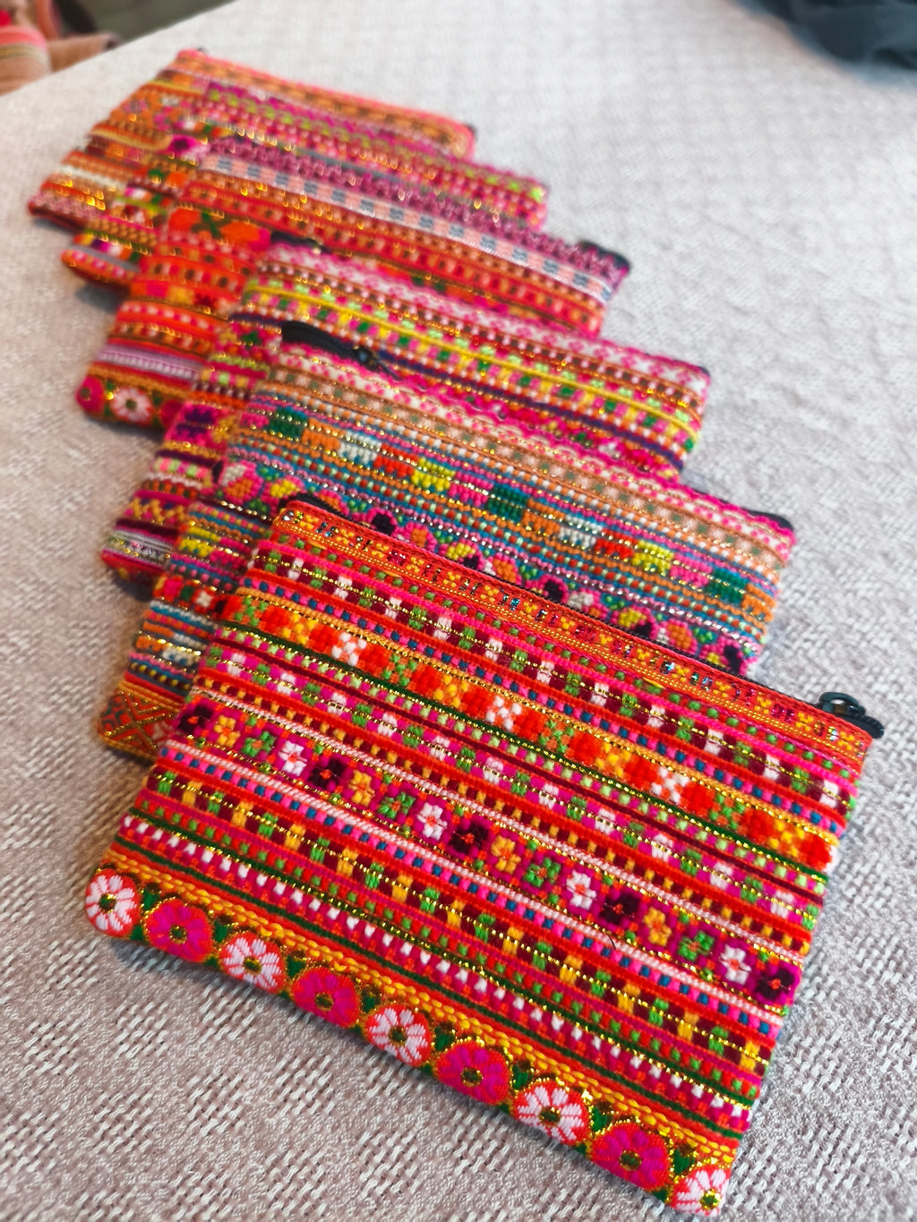 MAHAGAURI - Colorful Embroidered Purse - Size S