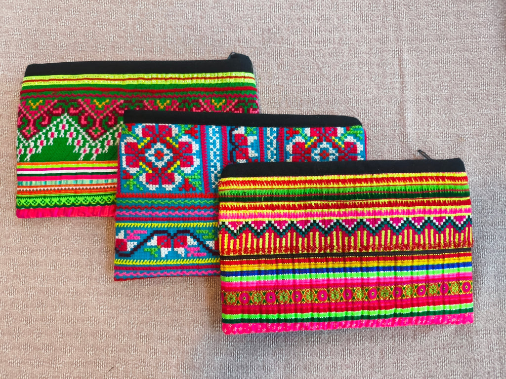 NARAYANI - Colorful Ethnic Clutch Bag - Size L