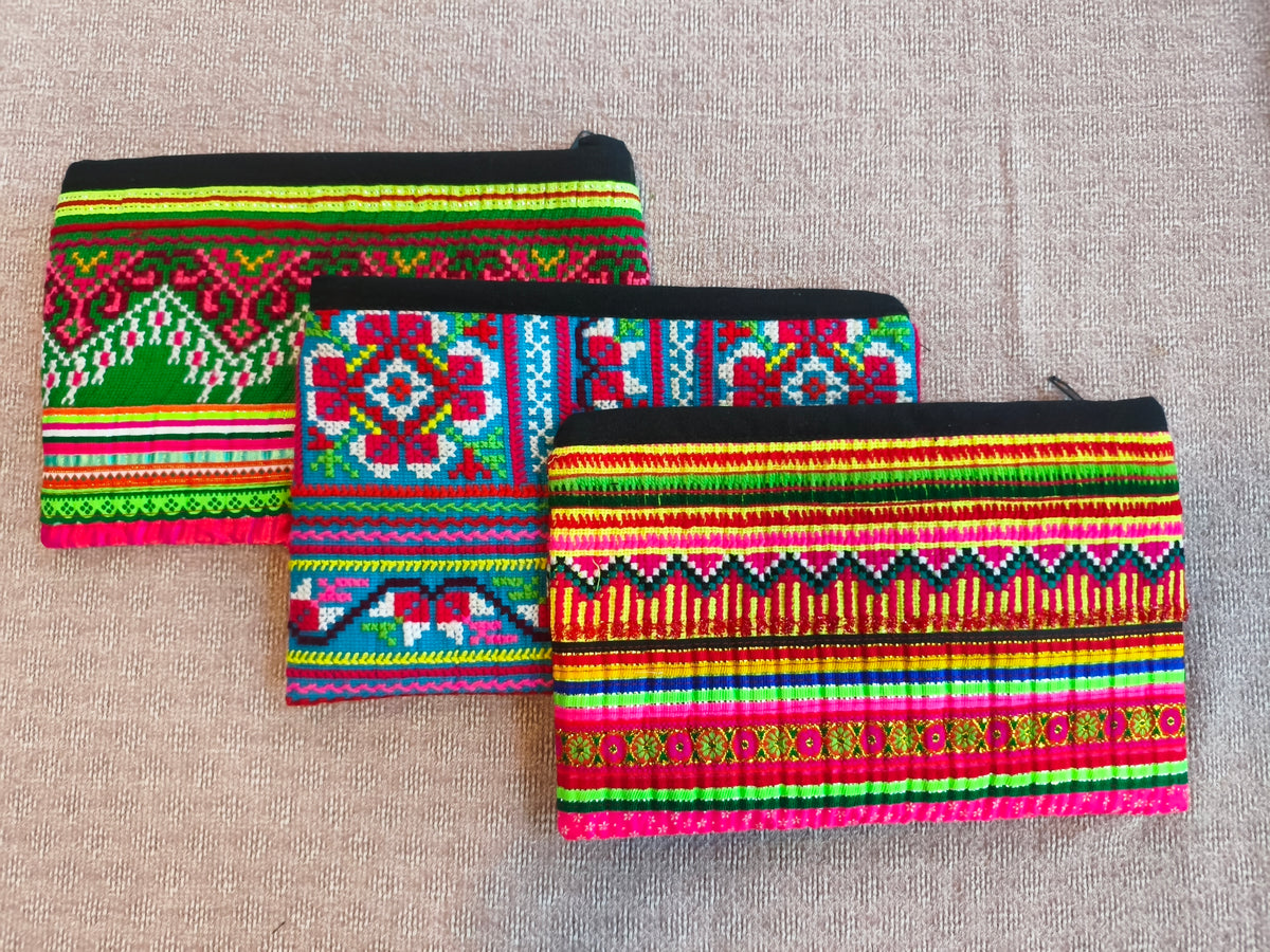 NARAYANI - Colorful Ethnic Clutch Bag - Size L