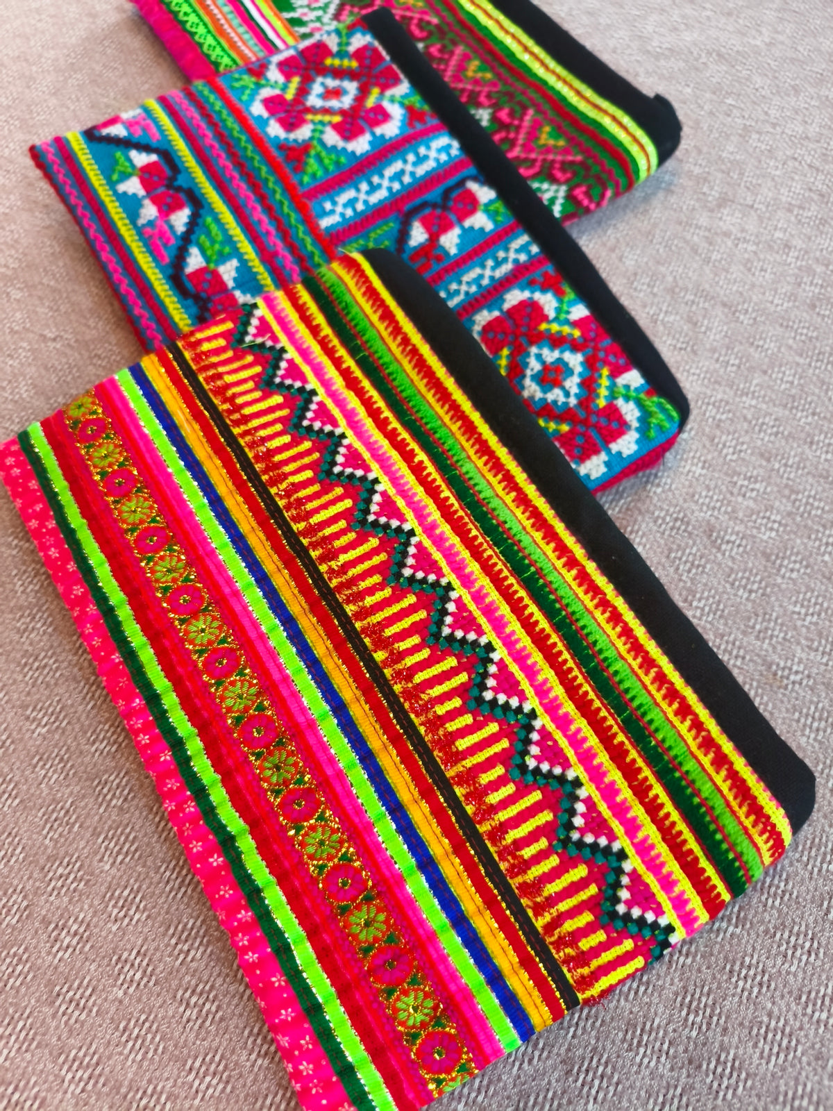 NARAYANI - Colorful Ethnic Clutch Bag - Size L