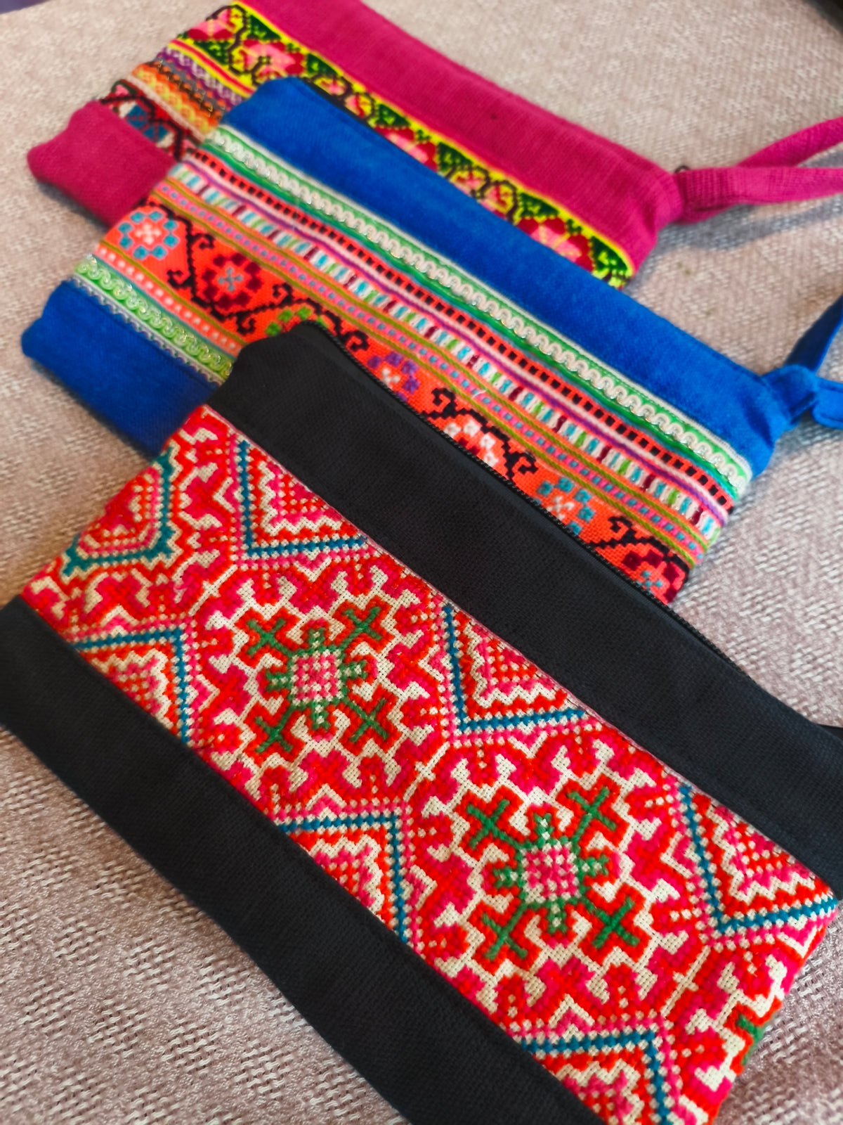 AMBIKA - Colorful Embroidered Ethnic Clutch Bag - Size M
