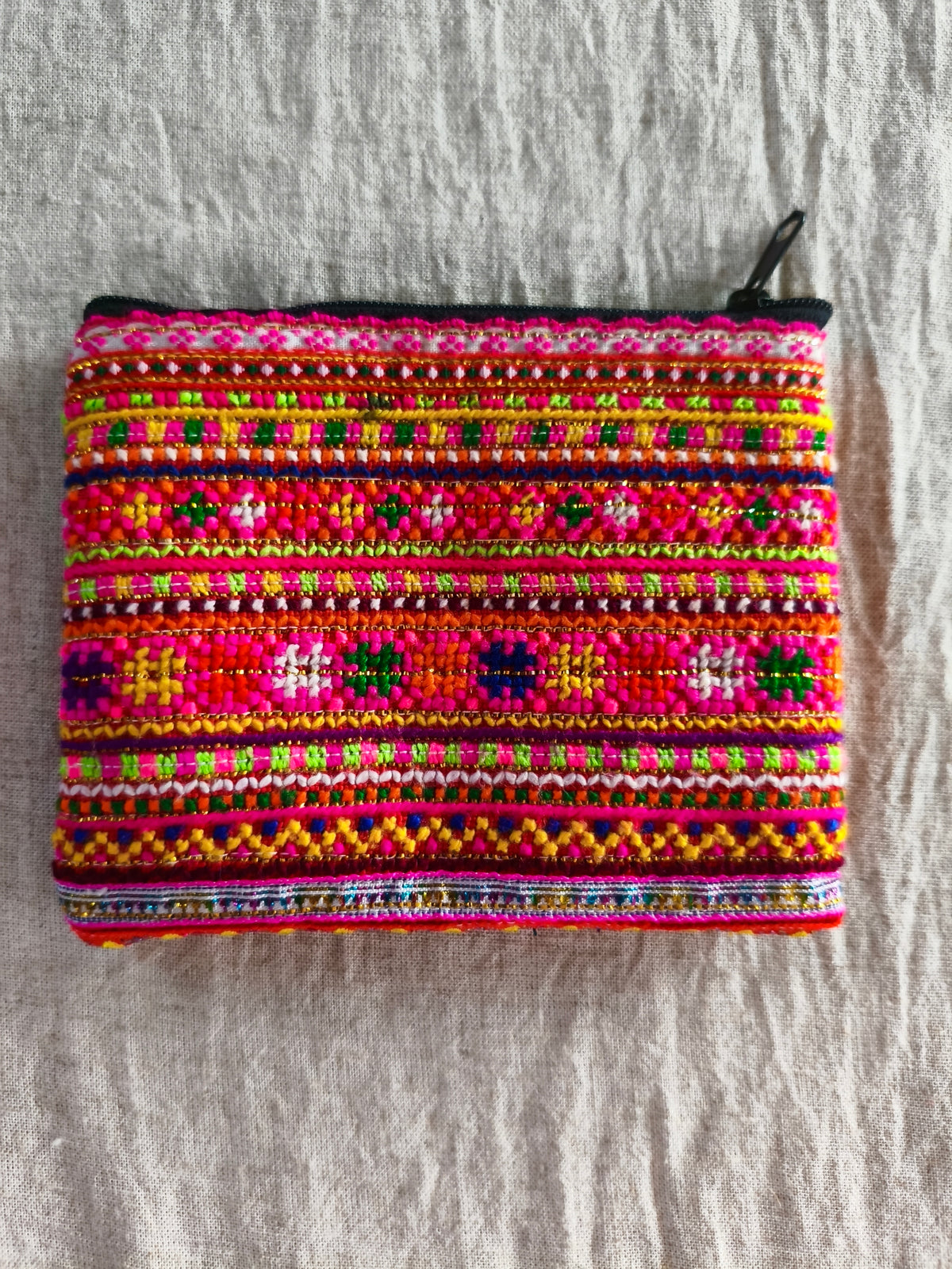 MAHAGAURI - Colorful Embroidered Purse - Size S