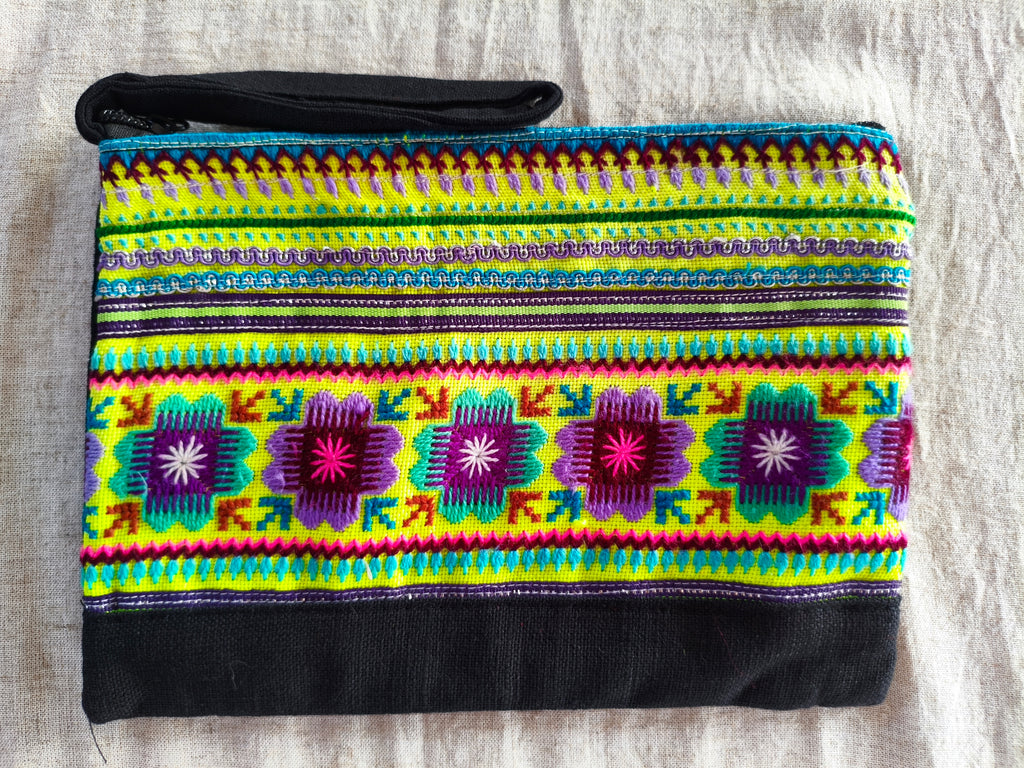 KUMARI - Colorful Embroidered Ethnic Clutch Bag – Size M