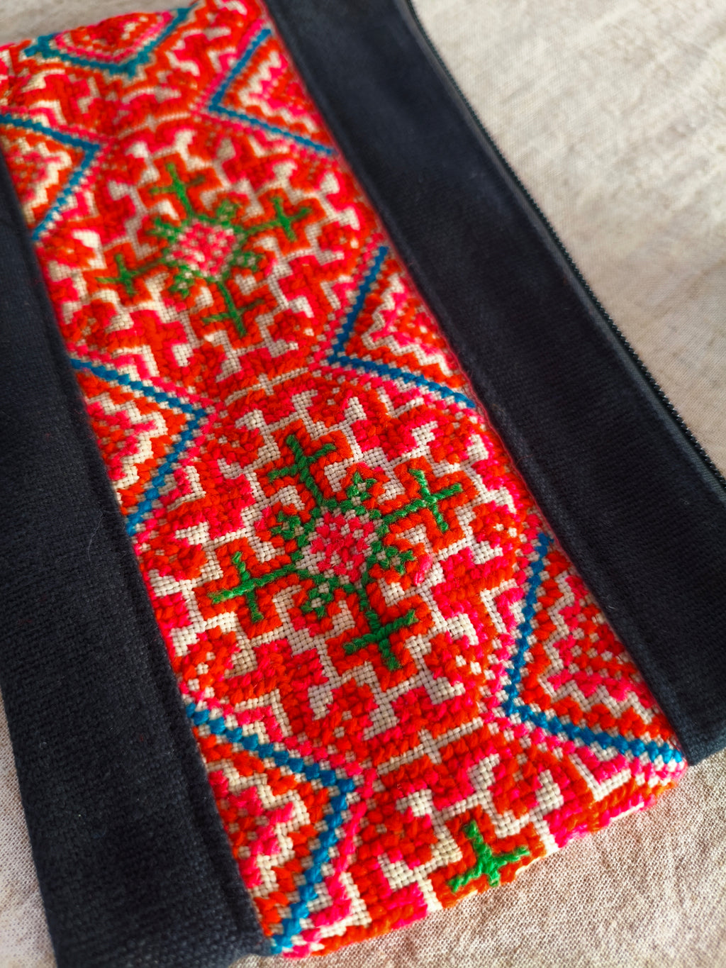 AMBIKA - Colorful Embroidered Ethnic Clutch Bag - Size M