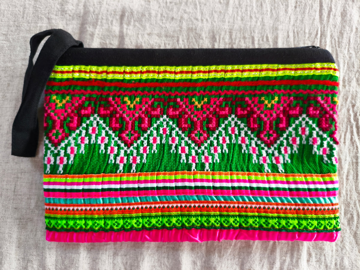 NARAYANI - Colorful Ethnic Clutch Bag - Size L