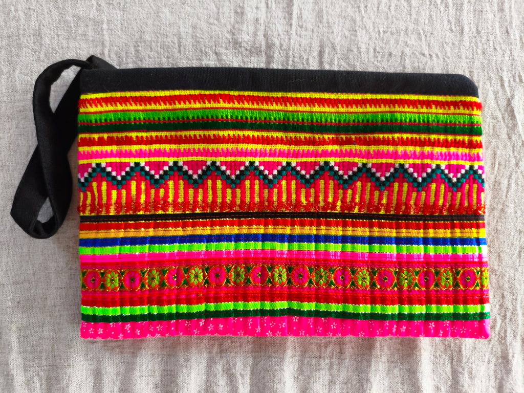 NARAYANI - Colorful Ethnic Clutch Bag - Size L