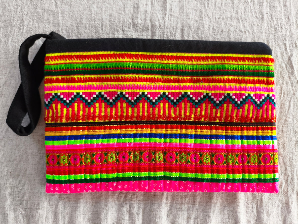 NARAYANI - Colorful Ethnic Clutch Bag - Size L
