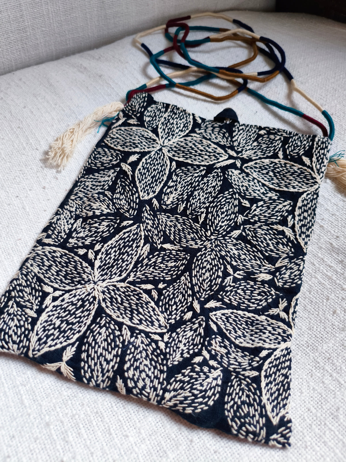 FLOWERS - Elegant Embroided Bag - Unique Handcraft - Hmong Thailand