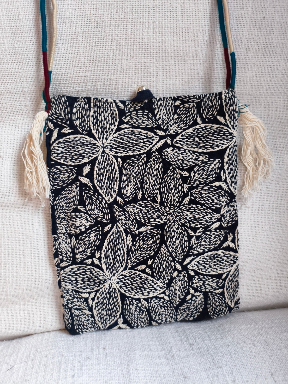 FLOWERS - Elegant Embroided Bag - Unique Handcraft - Hmong Thailand