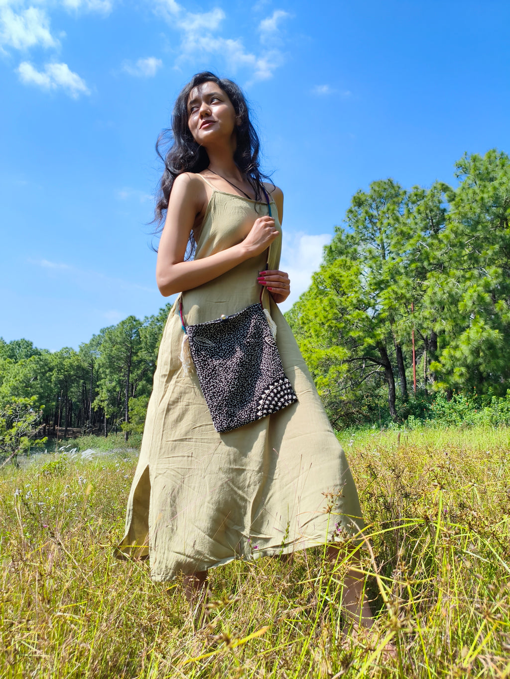 STARS & LEAVES - Elegant Embroided Bag - Unique Handcraft - Hmong Thaïland