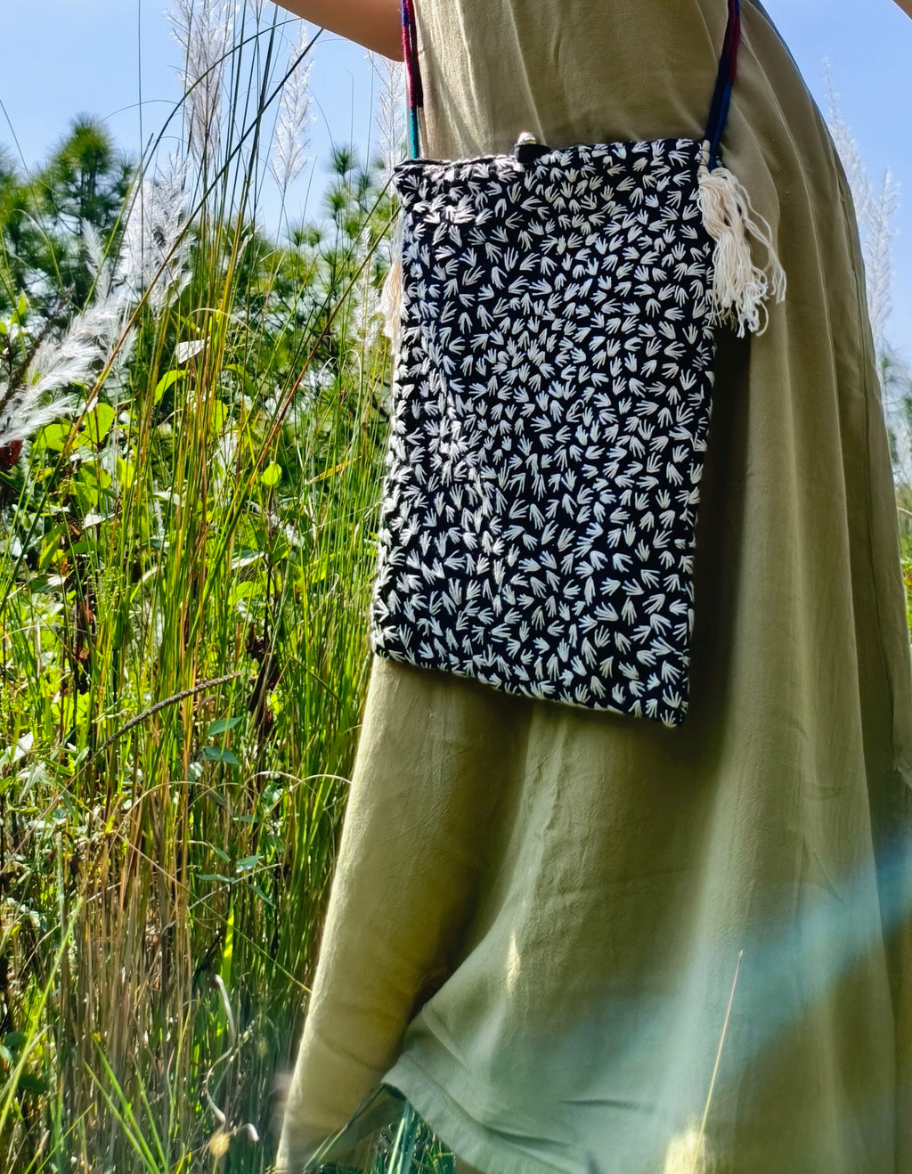 STARS - Elegant Embroided Bag - Unique Handcraft - Hmong Thaïland