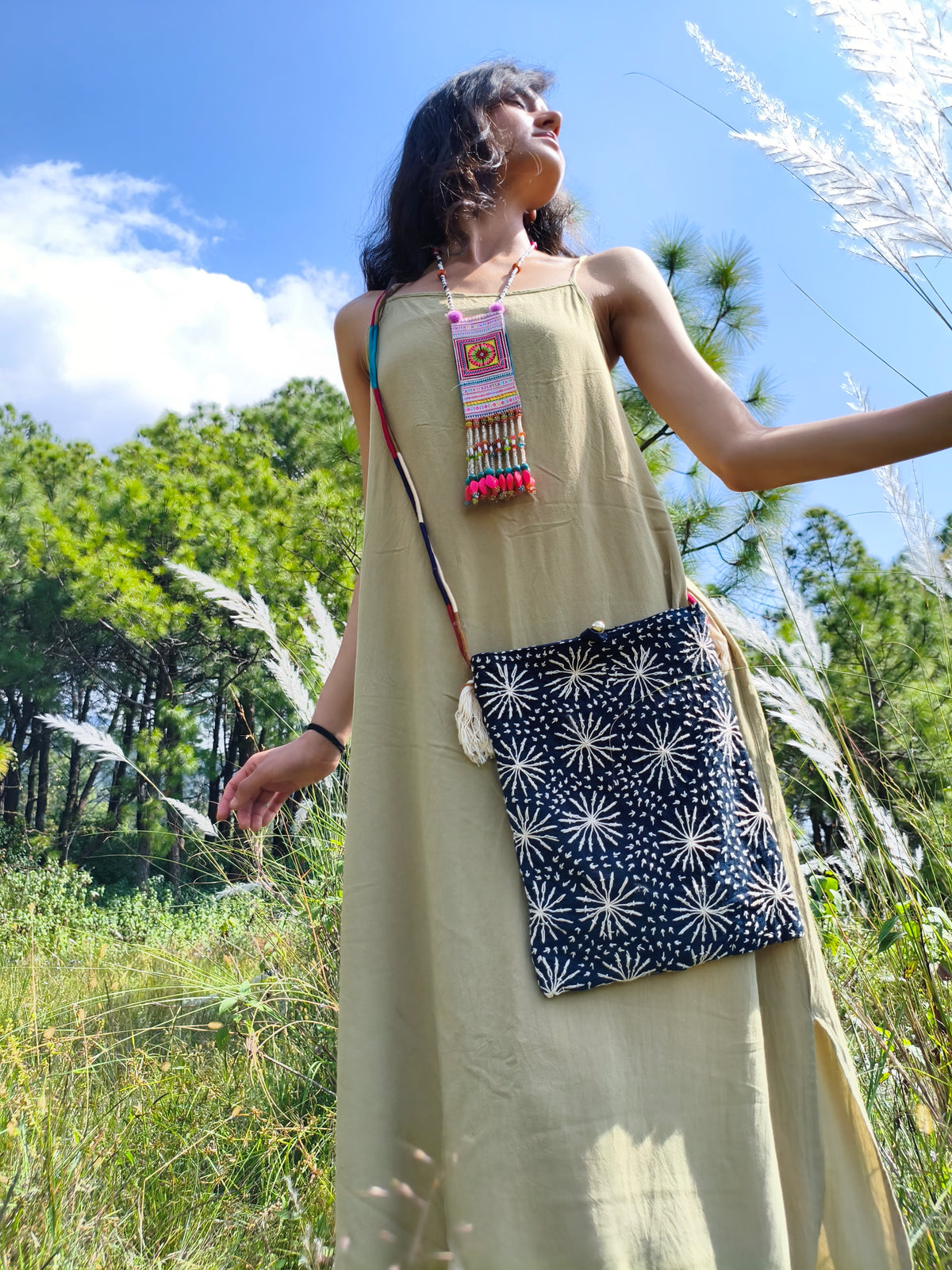 BIG STAR - Elegant Embroided Bag - Unique Handcraft - Hmong Thaïland