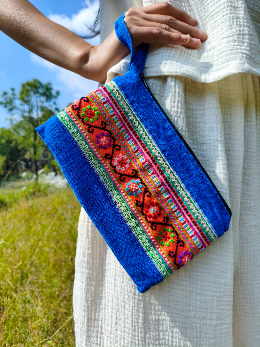 AMBIKA - Colorful Embroidered Ethnic Clutch Bag - Size M