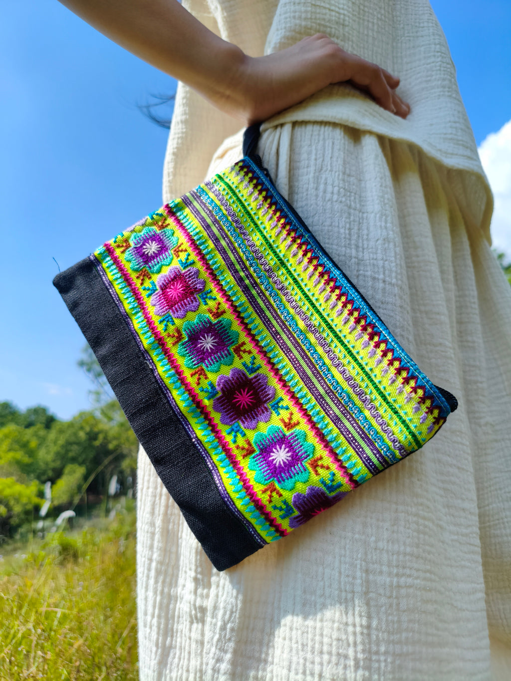 KUMARI - Colorful Embroidered Ethnic Clutch Bag – Size M