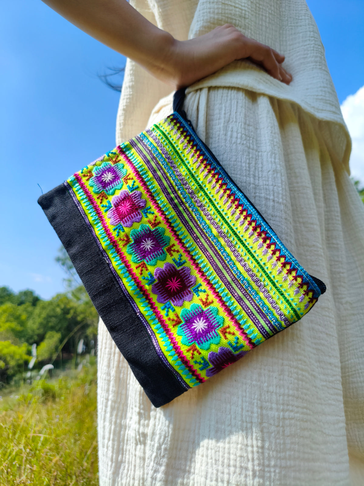 KUMARI - Colorful Embroidered Ethnic Clutch Bag – Size M