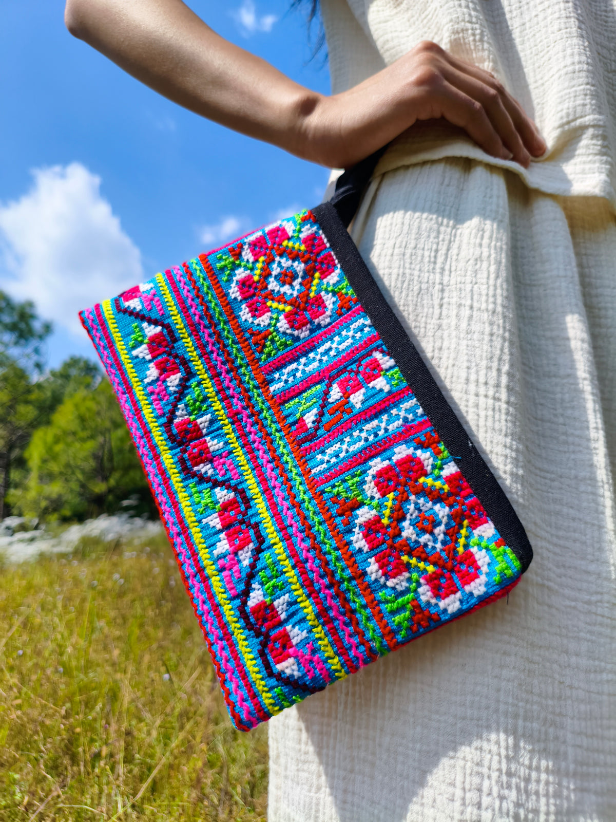 NARAYANI - Colorful Ethnic Clutch Bag - Size L