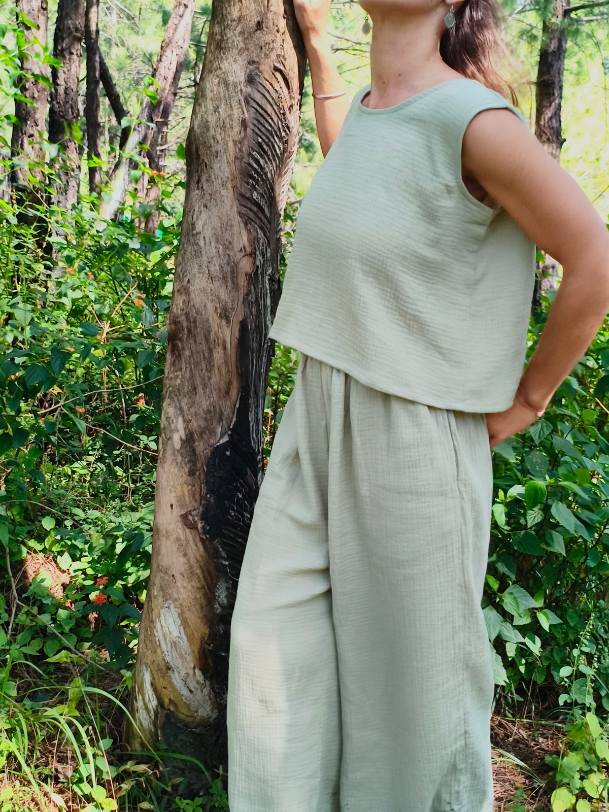 MAUNA - Sleeveless Blouse - Double Gauze - Sage Green